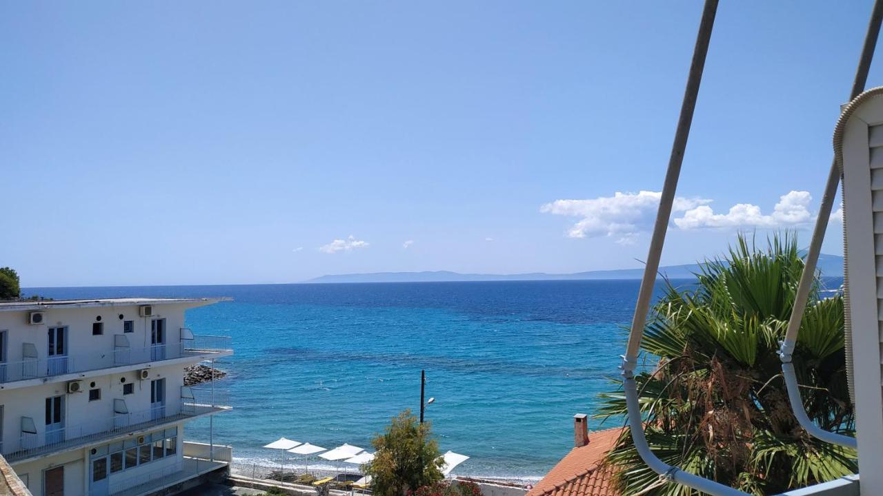 Poulea Rooms Kalamata Esterno foto