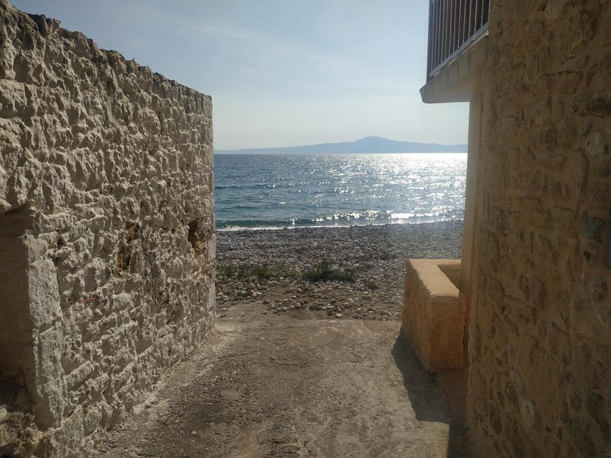 Poulea Rooms Kalamata Esterno foto