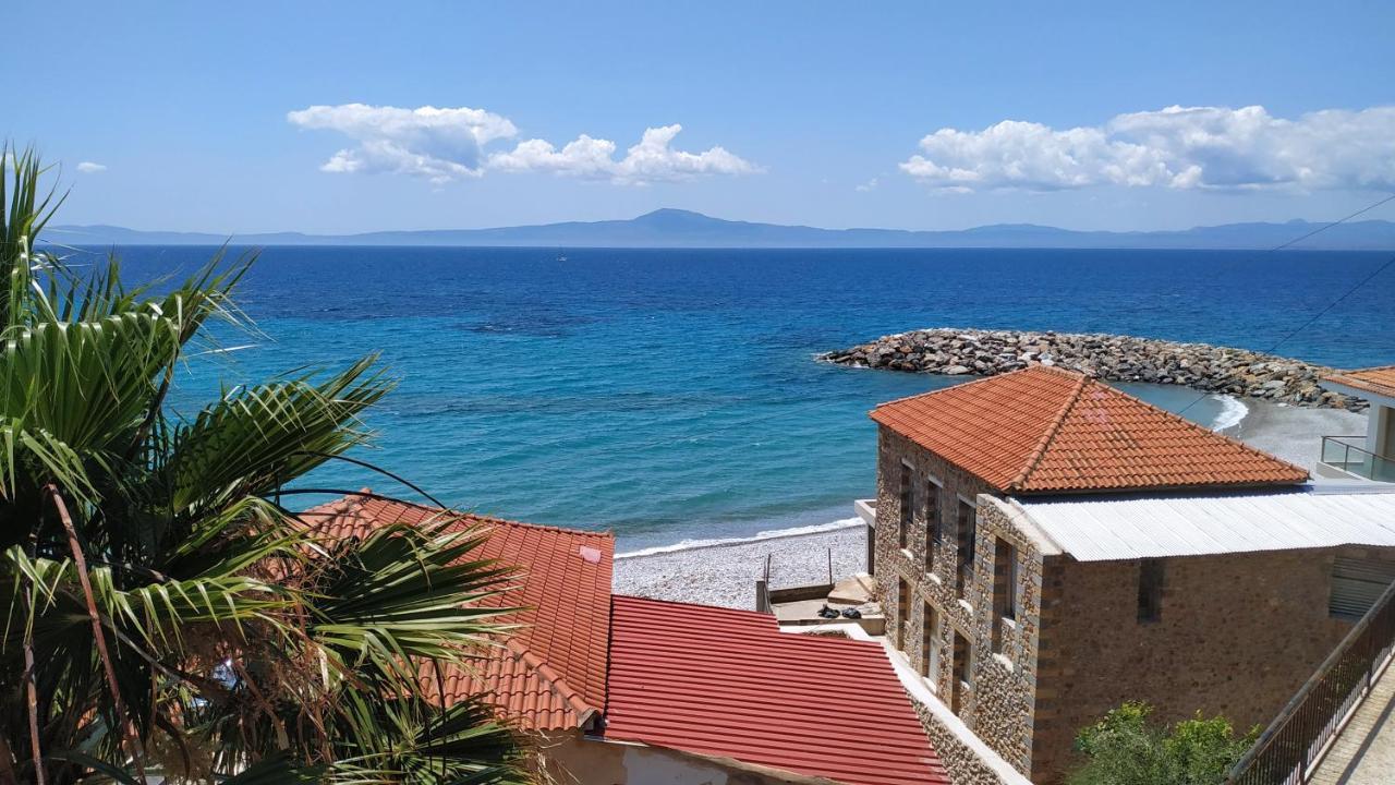 Poulea Rooms Kalamata Esterno foto